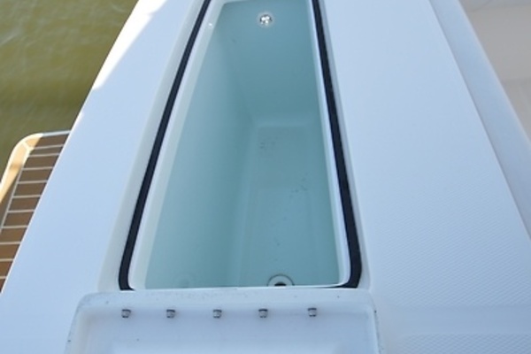 28ft Regulator Yacht For Sale