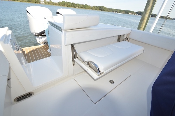28ft Regulator Yacht For Sale