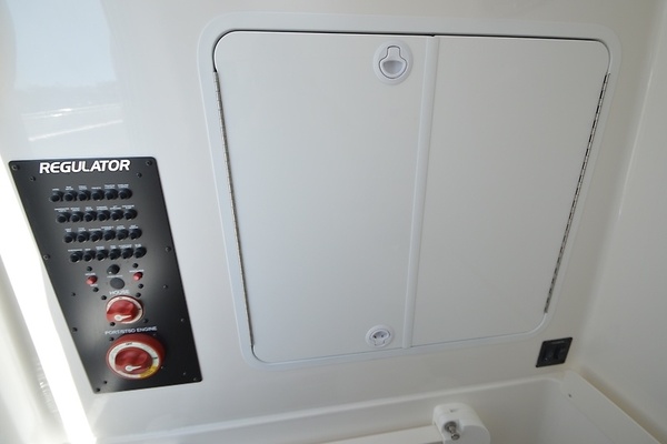 28ft Regulator Yacht For Sale