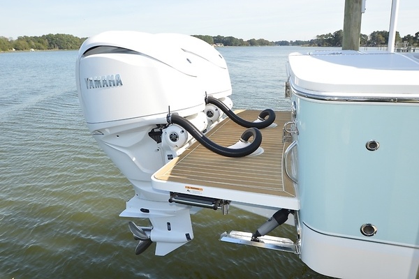 28ft Regulator Yacht For Sale