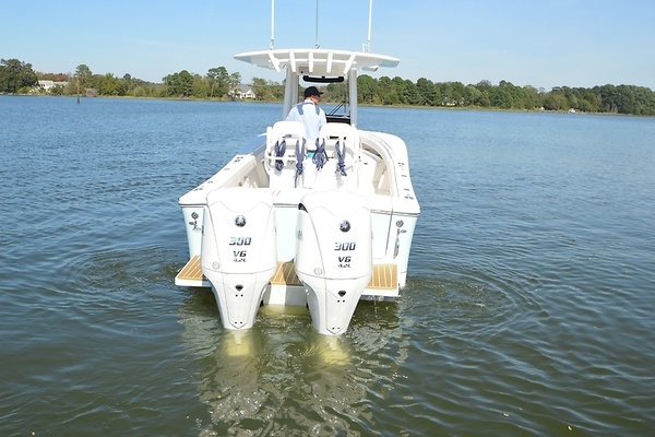 28ft Regulator Yacht For Sale
