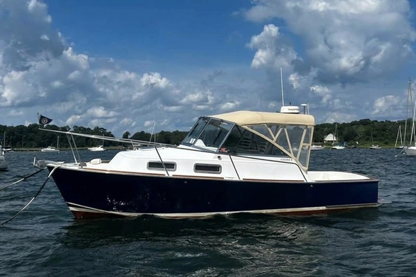 28-ft-Legacy Yachts-2000-28 Express-VALHALLA Bristol Rhode Island United States  yacht for sale