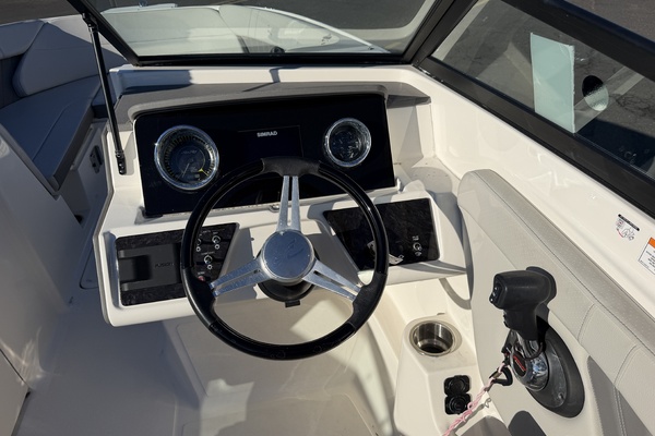 23ft Sea Ray Yacht For Sale