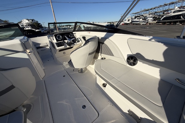23ft Sea Ray Yacht For Sale
