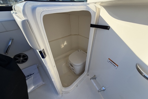 23ft Sea Ray Yacht For Sale