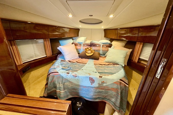WILDER TIMES 37ft Cobalt Yacht For Sale