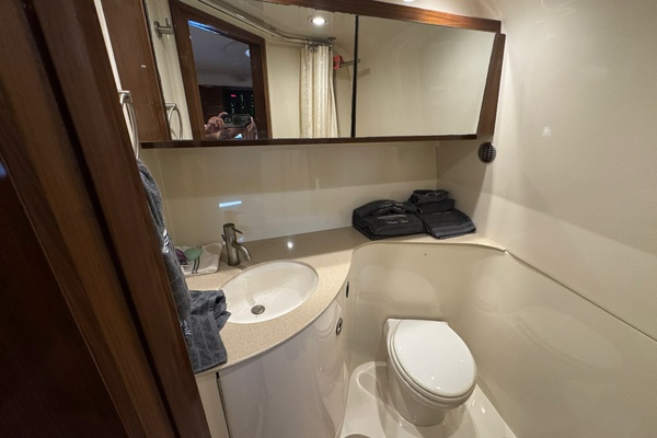 WILDER TIMES 37ft Cobalt Yacht For Sale