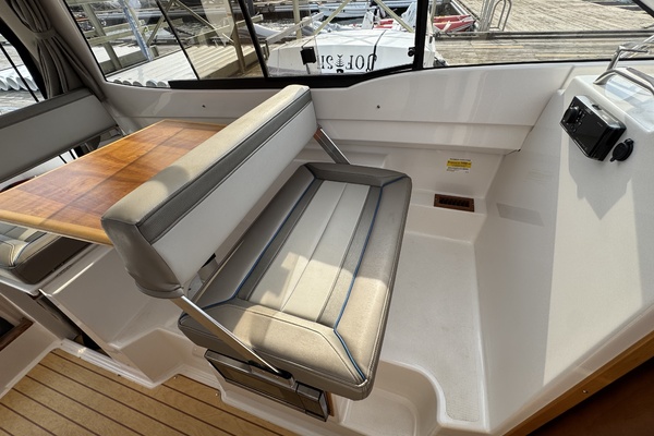 24ft Cutwater Yacht For Sale