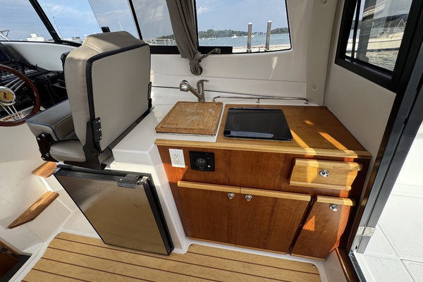24ft Cutwater Yacht For Sale
