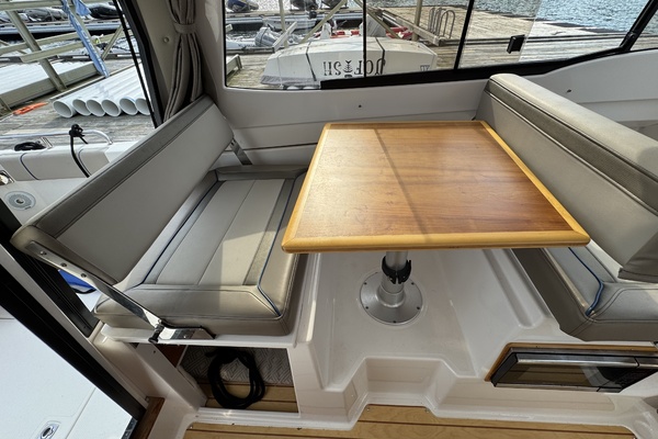 24ft Cutwater Yacht For Sale