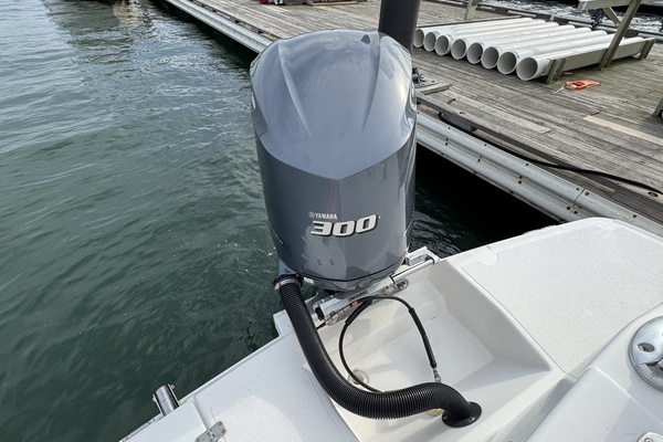 24ft Cutwater Yacht For Sale