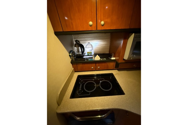 33ft Sea Ray Yacht For Sale