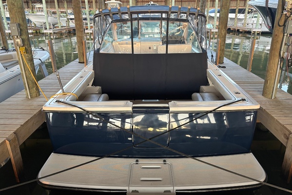 TIDE OVER 28ft Tiara Yachts Yacht For Sale