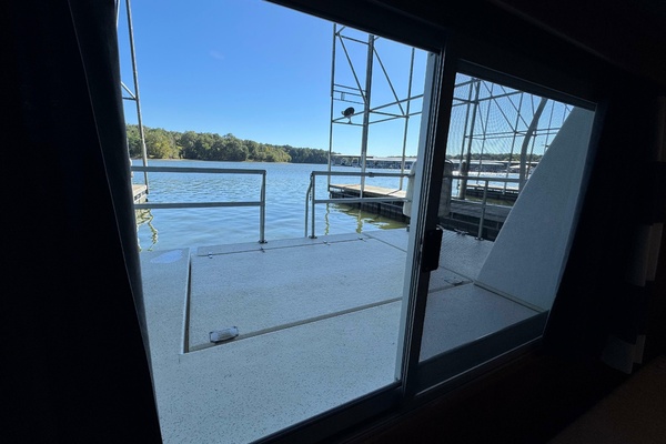 ANCHOR MANAGEMENT 44ft Gibson Yacht For Sale