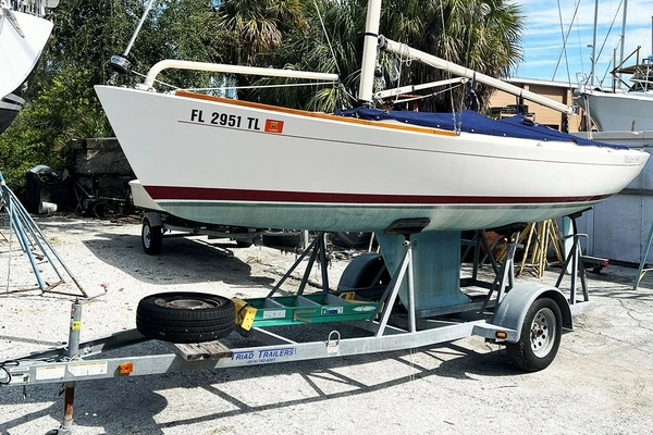 20-ft-Alerion-2019-Express-Maiden USA St. Petersburg Florida United States  yacht for sale