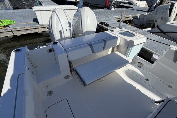 25ft Robalo Yacht For Sale