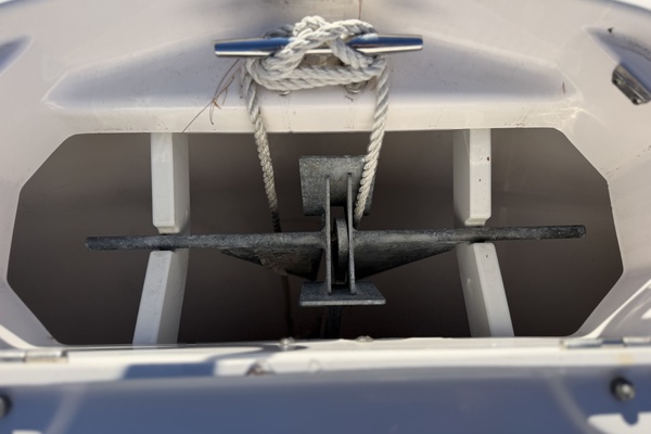 23ft Everglades Yacht For Sale