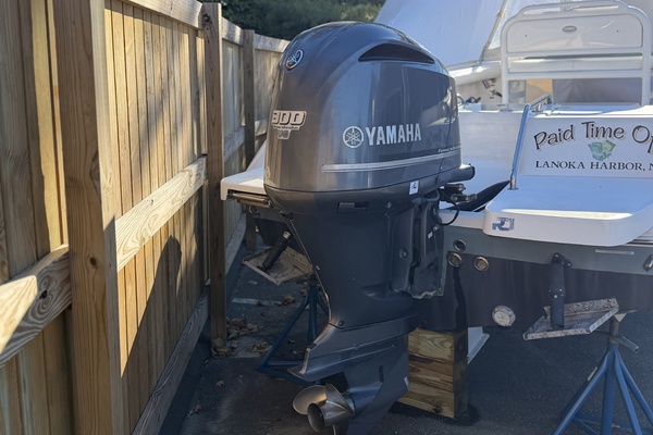 23ft Everglades Yacht For Sale