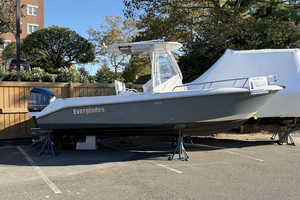 23-ft-Everglades-2014-230 Center Console- Stamford Connecticut United States  yacht for sale