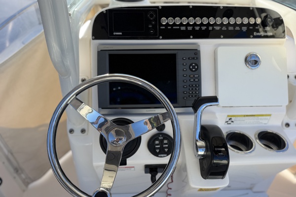 23ft Everglades Yacht For Sale