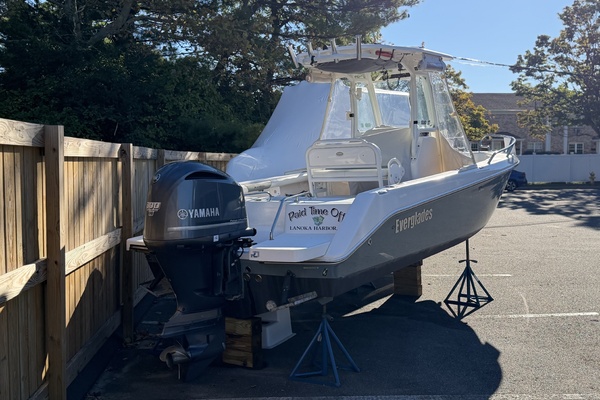 23ft Everglades Yacht For Sale