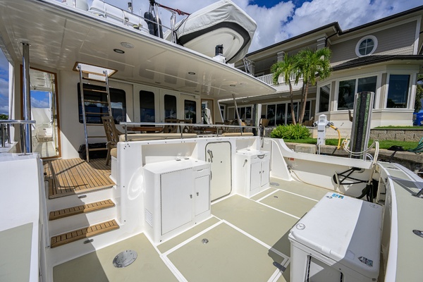 APRES SKI 72ft Grand Banks Yacht For Sale