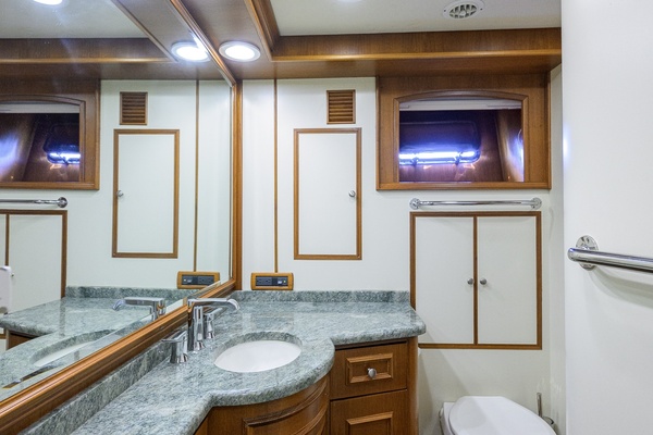 APRES SKI 72ft Grand Banks Yacht For Sale