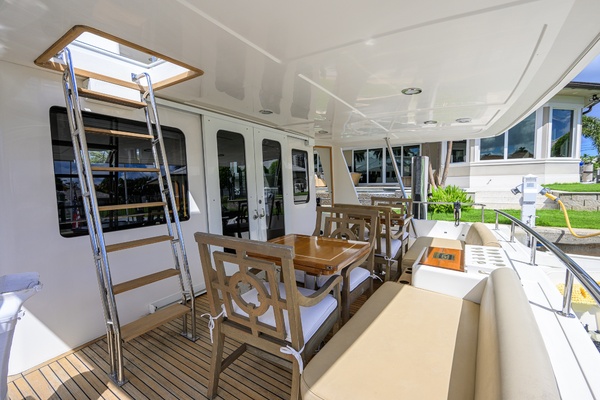 APRES SKI 72ft Grand Banks Yacht For Sale