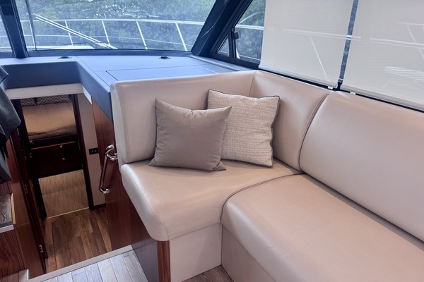 48ft Riviera Yacht For Sale