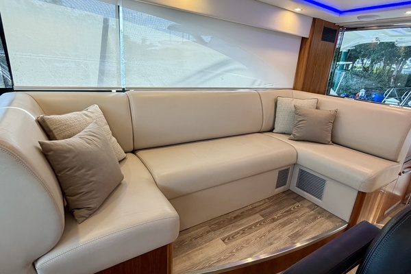 48ft Riviera Yacht For Sale