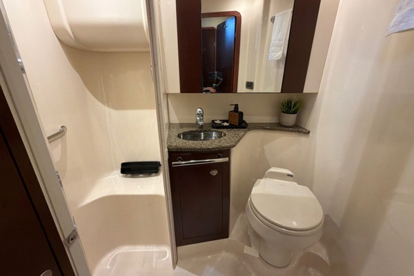 Barefoot Bliss 45ft Sea Ray Yacht For Sale