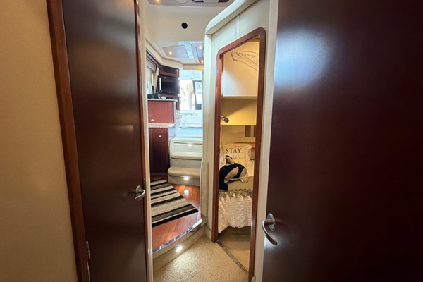 Barefoot Bliss 45ft Sea Ray Yacht For Sale