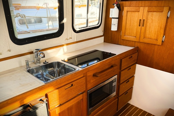 FREDONIA 32ft Nordic Tugs Yacht For Sale