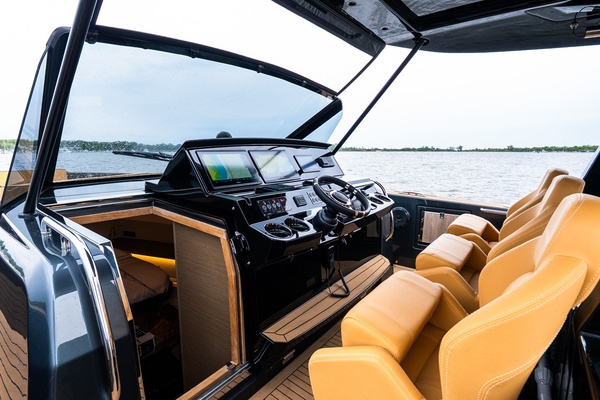 43ft Pardo Yachts Yacht For Sale