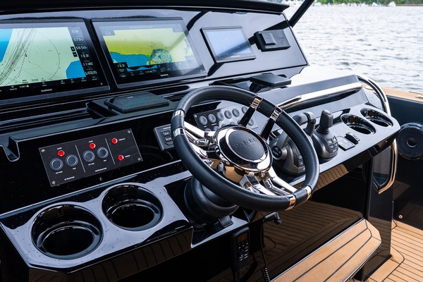 43ft Pardo Yachts Yacht For Sale