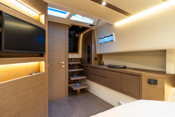 43ft Pardo Yachts Yacht For Sale