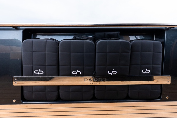 43ft Pardo Yachts Yacht For Sale