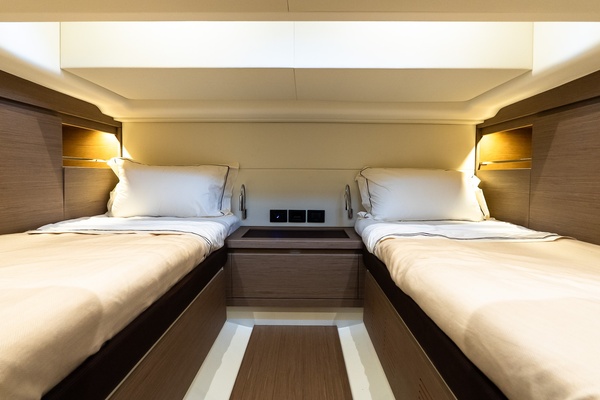 43ft Pardo Yachts Yacht For Sale