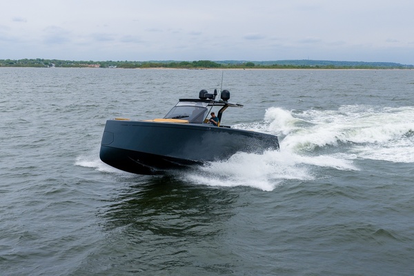 45FT (14M) PARDO YACHTS