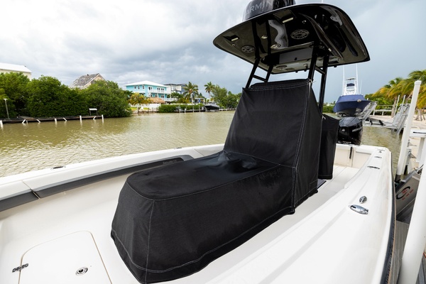 27ft ShearWater Yacht For Sale