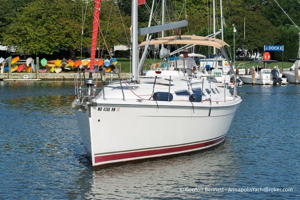 2005 Hunter 38