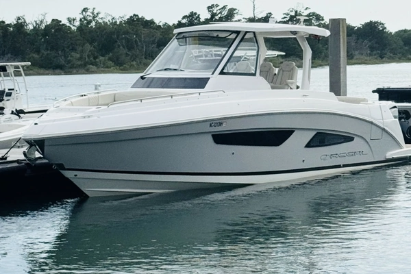 33-ft-Regal-2024-33 SAV- Morehead North Carolina United States  yacht for sale