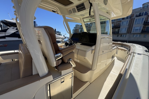 2018Scout 35 ft 350 LXF