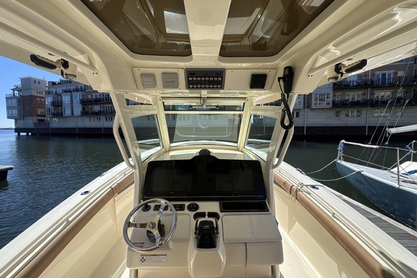 2018Scout 35 ft 350 LXF