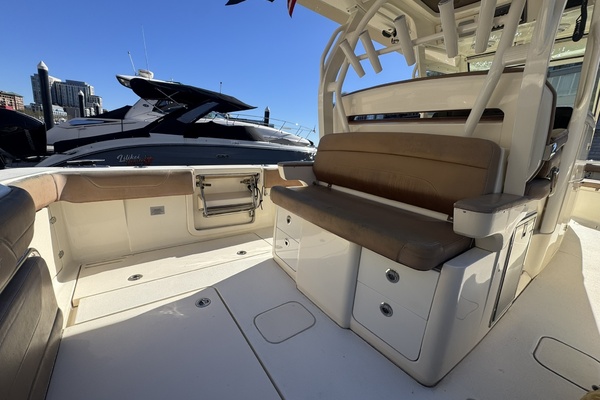 2018Scout 35 ft 350 LXF