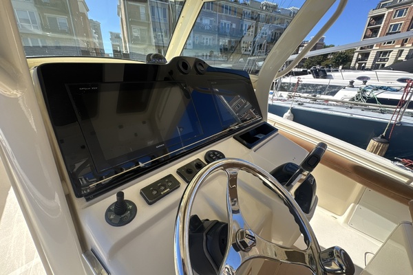 2018Scout 35 ft 350 LXF