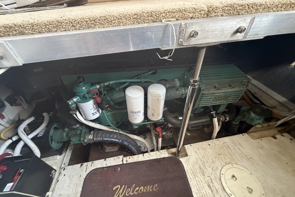 Married To The C 38ft Carver Yacht For Sale