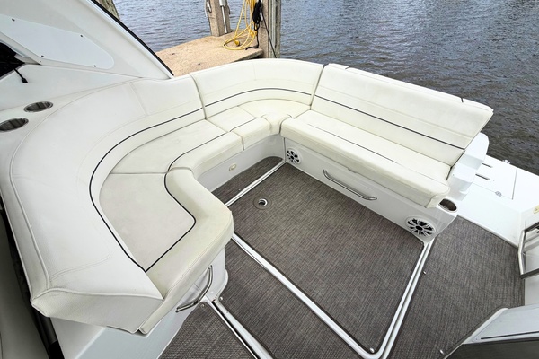 Margaret Mae 35ft Cruisers Yachts Yacht For Sale