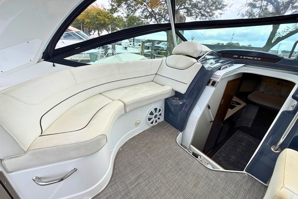Margaret Mae 35ft Cruisers Yachts Yacht For Sale