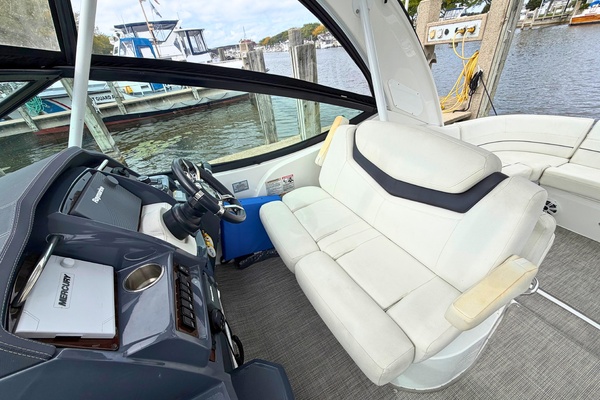Margaret Mae 35ft Cruisers Yachts Yacht For Sale